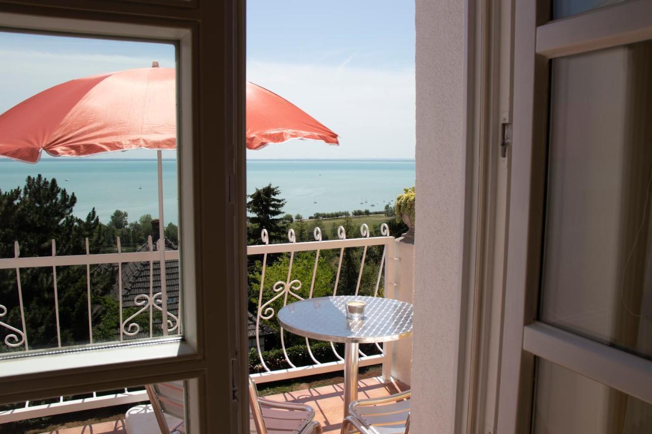 Gyoengyoem Apartman Balatonalmadi Exterior photo