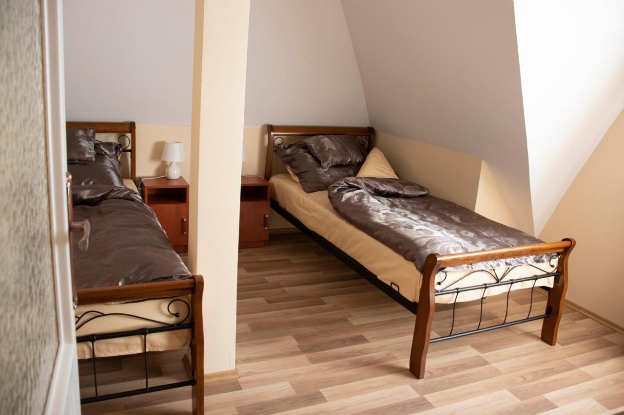 Gyoengyoem Apartman Balatonalmadi Exterior photo