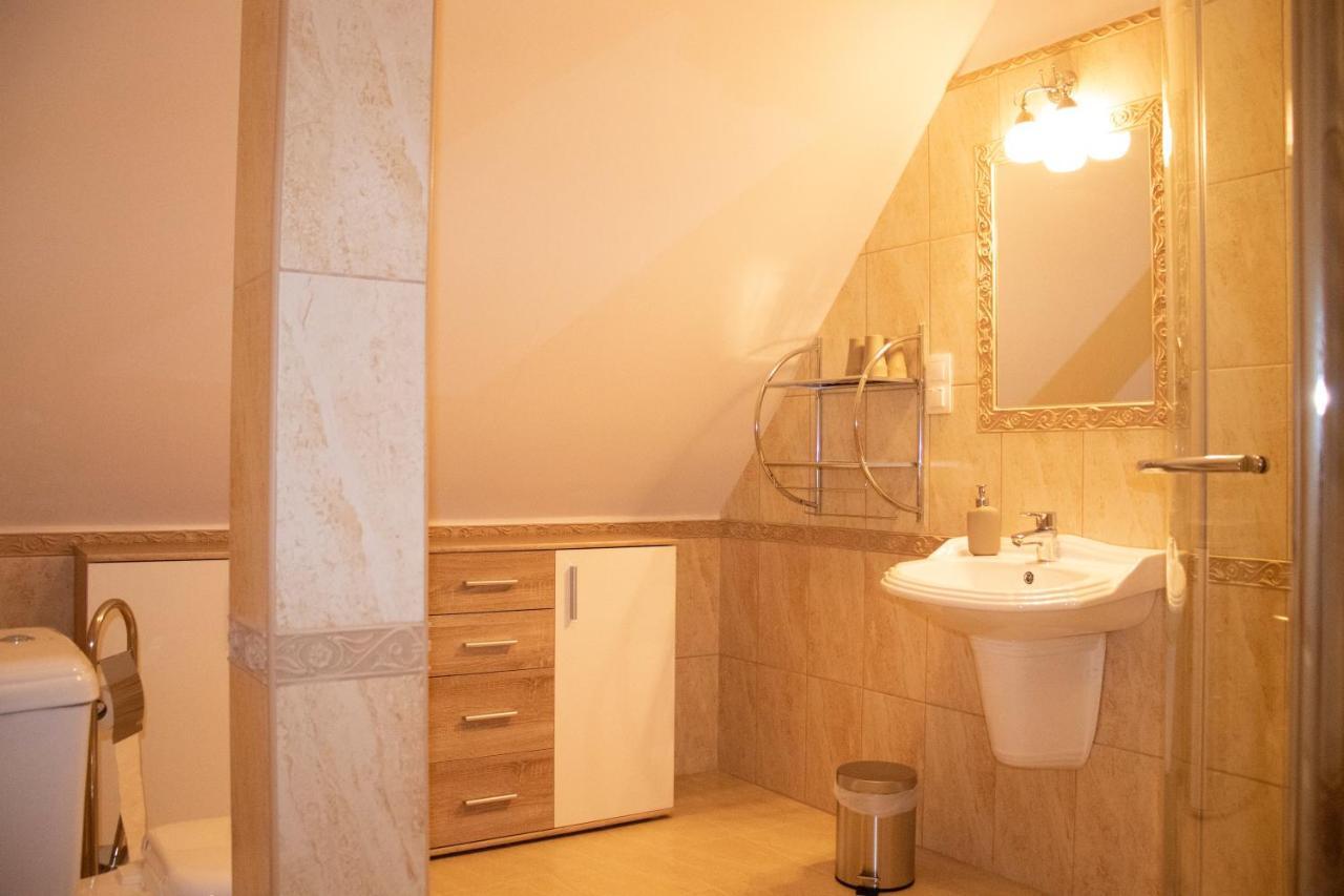 Gyoengyoem Apartman Balatonalmadi Exterior photo
