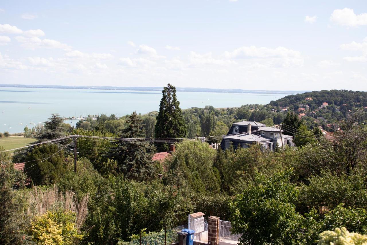 Gyoengyoem Apartman Balatonalmadi Exterior photo