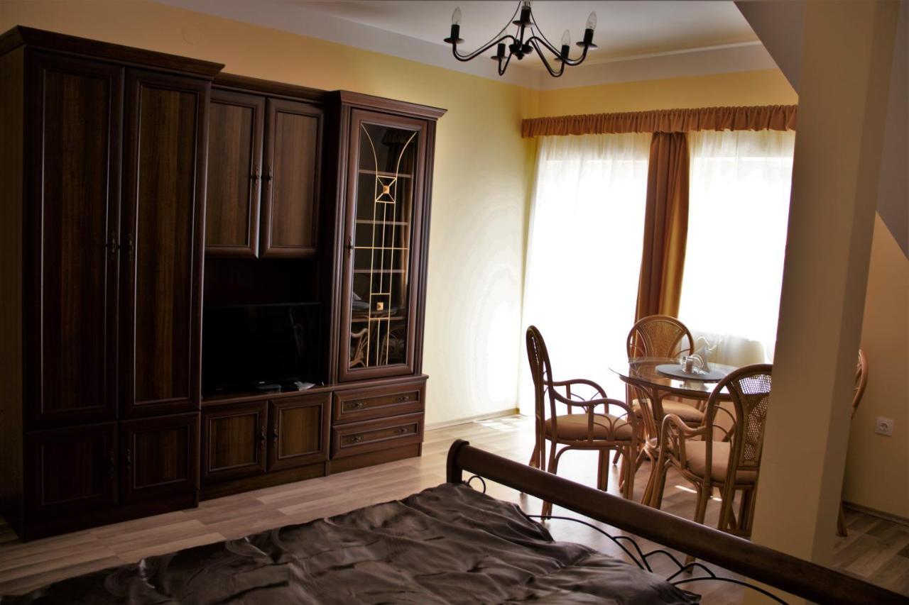 Gyoengyoem Apartman Balatonalmadi Exterior photo
